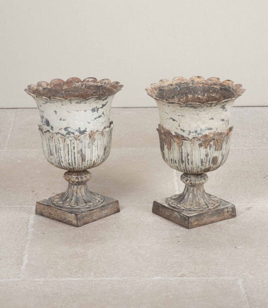 Pair of 19th Century Handyside Cast Iron Urns GA6243304