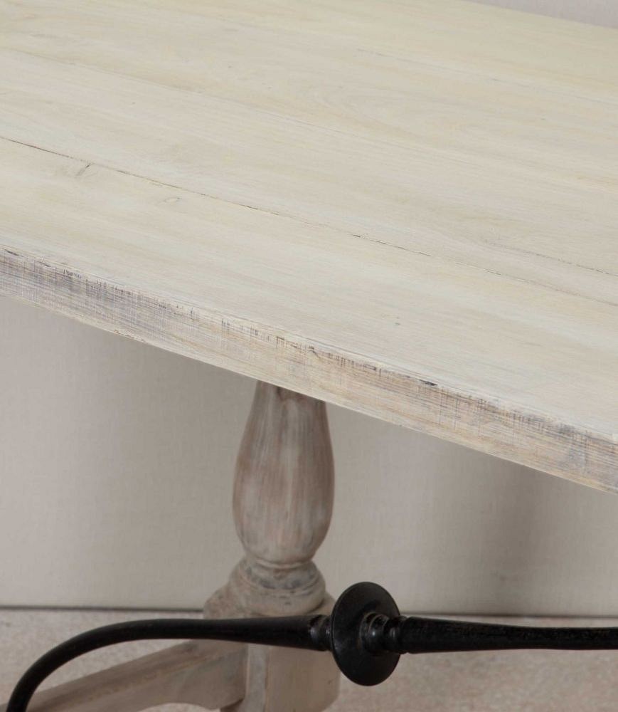 20th Century Spanish Chestnut Dining Table TD5643947