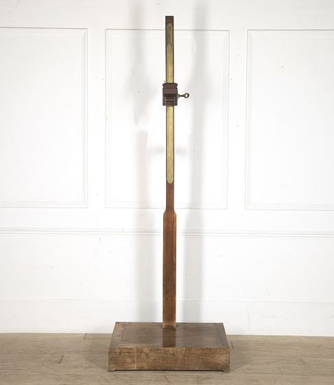 19th Century Continental Measuring Stand DA4120540