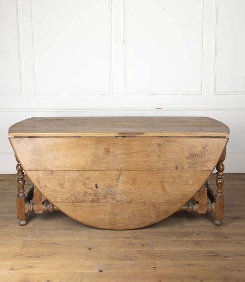 20th Century Massive English Arts and Crafts Dining Table TD2729148