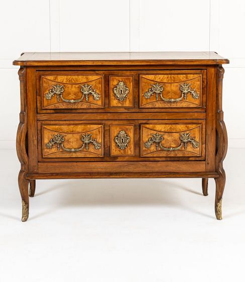 18th Century French Mazarin Commode CC0642331