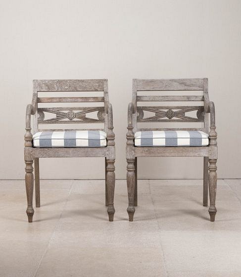 Late 19th Century English Round Table and Garden Chairs Set CH2043478