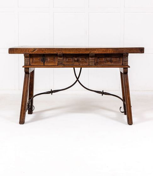 18th Century Spanish Walnut Trestle Table with Drawers CO0634000