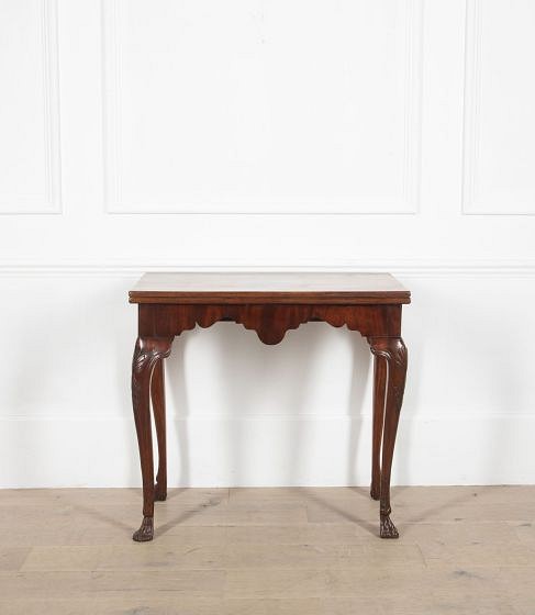 18th Century Georgian Table with Fold Over Top on Cabriole Legs CO7236052