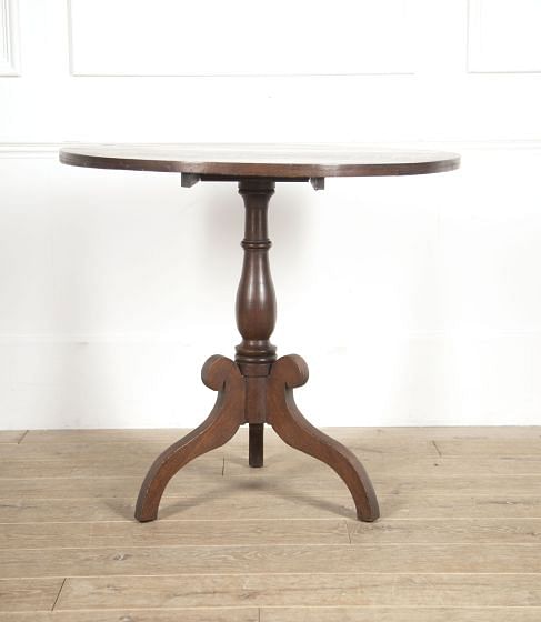 19th Century Provincial Oak Tripod Table CO9916469