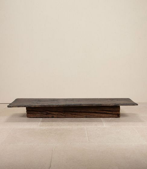 18th Century Italian Walnut Coffee Table CT7443646