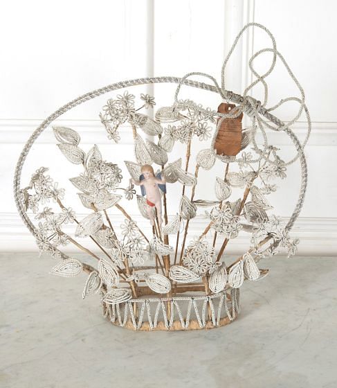 Decorative Beadwork Basket DA1511580