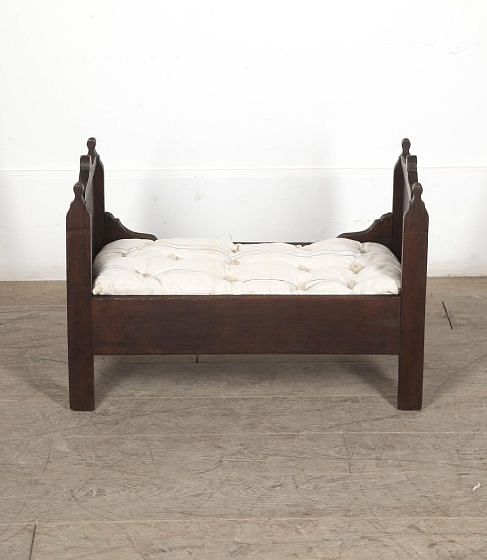 Small 20th Century French Dogs Bed DA1524675