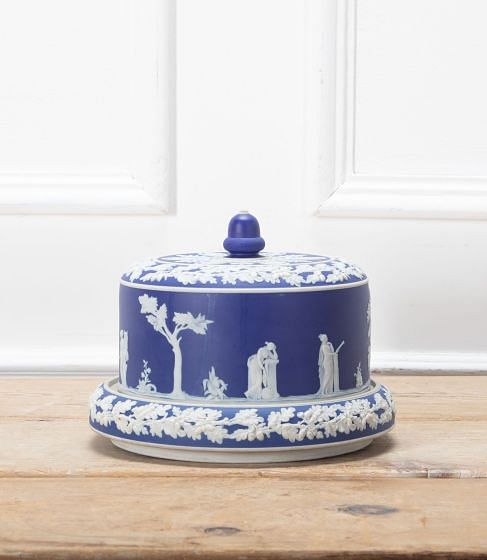 Wedgewood Blue & White Cheese Dome DA2537865