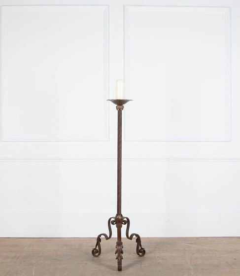 20th Century English Floor Standing Candlestick DA4335832