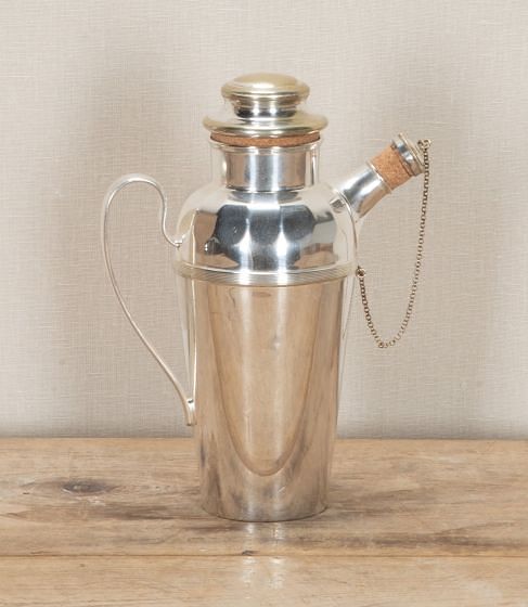 Art Deco Two Pint Silver Plated Side Handle Cocktail Shaker with Cork Stoppers DA5842662