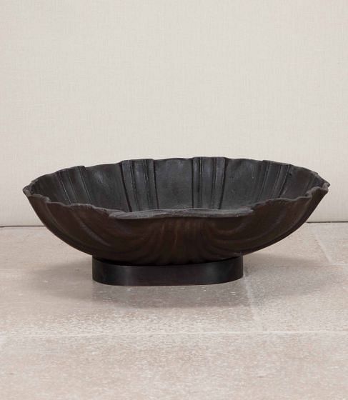 Massive 19th Century Cast Iron Scallop Shell Attributed to the Val D’Osne Foundry DA6339533