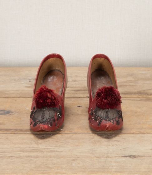 Pair of 19th Century Turkish Red Leather Shoes DA9342960