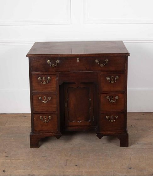 18th Century Georgian Mahogany Desk DB0329228