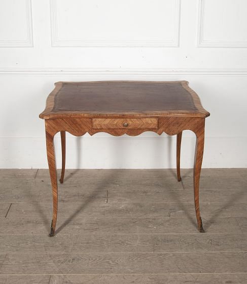Early 20th Century French Walnut Bureau Plat DB4830946