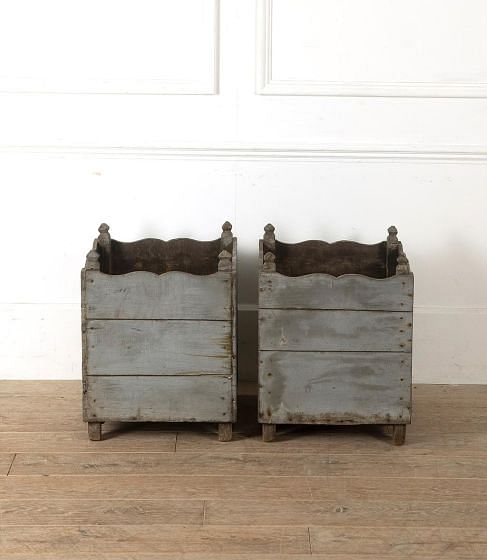 Pair of 18th Century Planters GA0211078