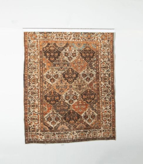 SALE: 20th Century Baktiar Rug RT4937883