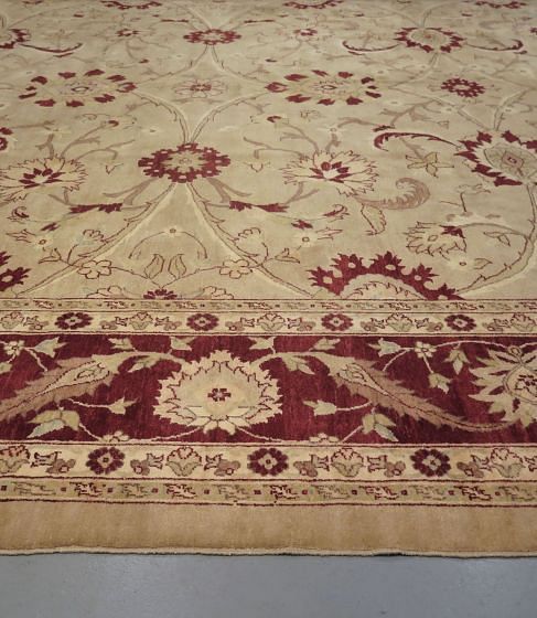 Large 20th Century Ziegler Carpet RT4937972