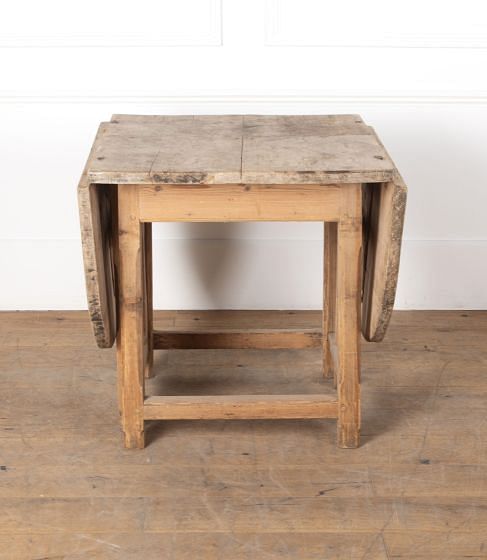 Late 18th Century Swedish Provincial Dropleaf Table TC9229143