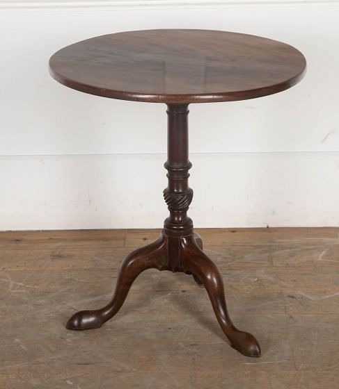 18th Century Georgian Mahogany Tripod Table TC9232677