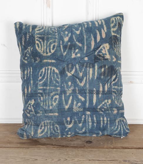 20th Century Block Printed Indian Textile Cushion RT9026058