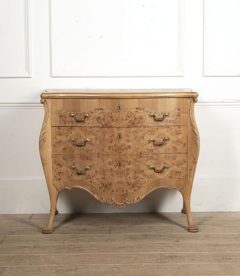French Burr Walnut Commode CC2018369