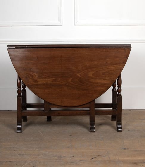 Early Georgian Walnut Dining Table TD0326518