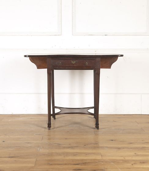 George II Pembroke Table CO2715924