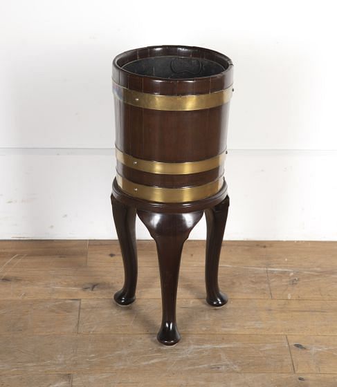 Georgian Style Mahogany and Brass Bound Planter GA8520341