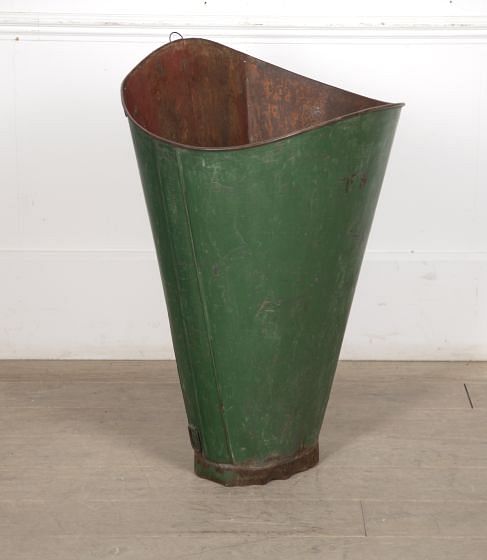 Large 20th Century Green French Grape Hod DA1522800