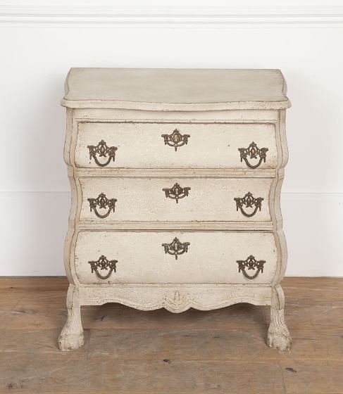 Petite 20th Century Dutch Bombe Commode CC4326472