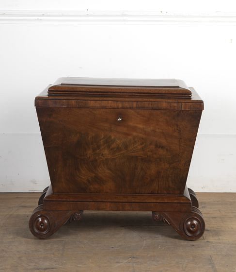 Regency Mahogany Wine Cooler DA0323752