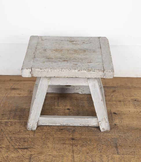Small 19th Century Sculptors Stand DA0224314