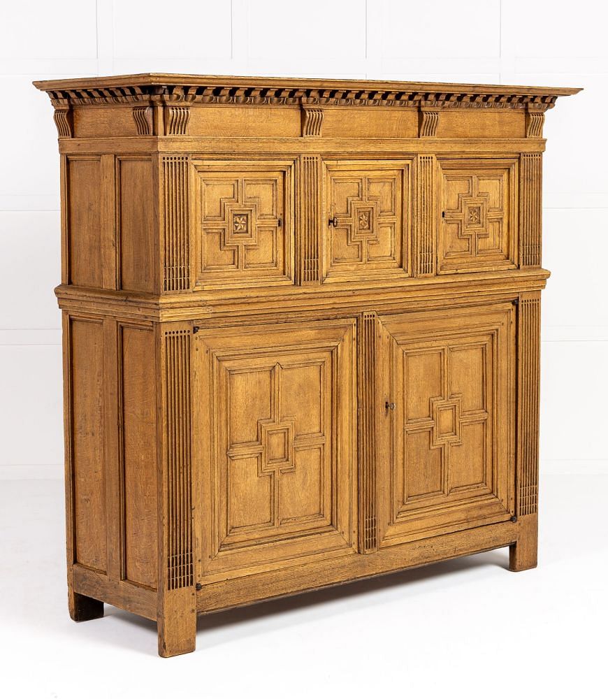18th Century Dutch Oak Cabinet BU0138858