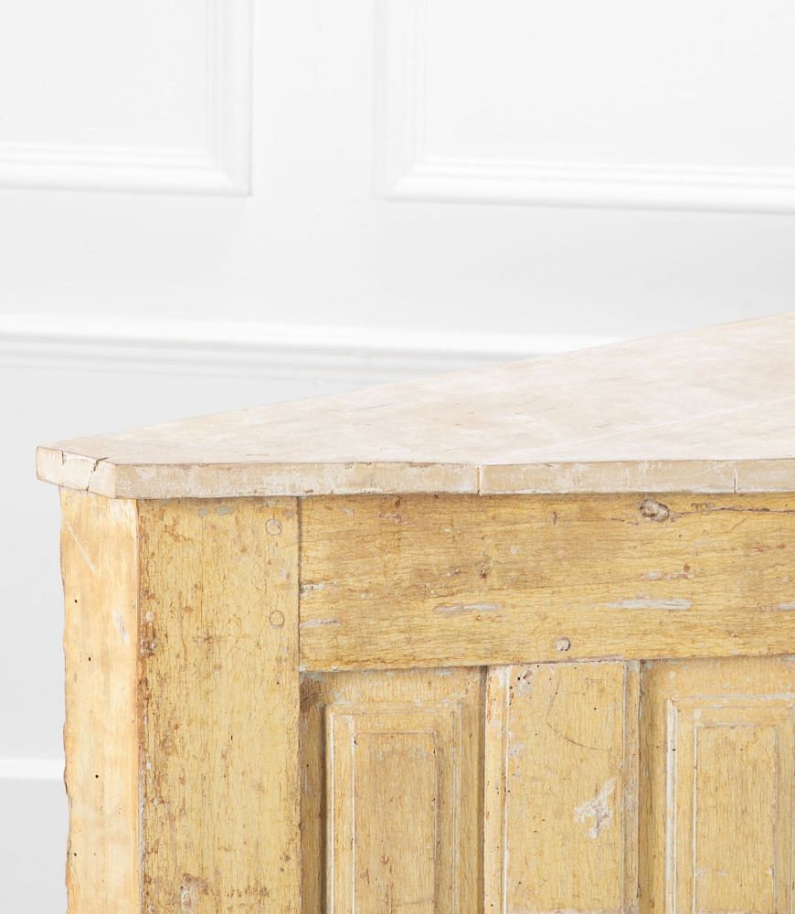 18th Century Italian Buffet BU4437471