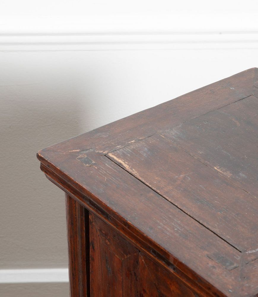 SALE: Pair of 20th Century Chinese Side Cupboards BU4839027