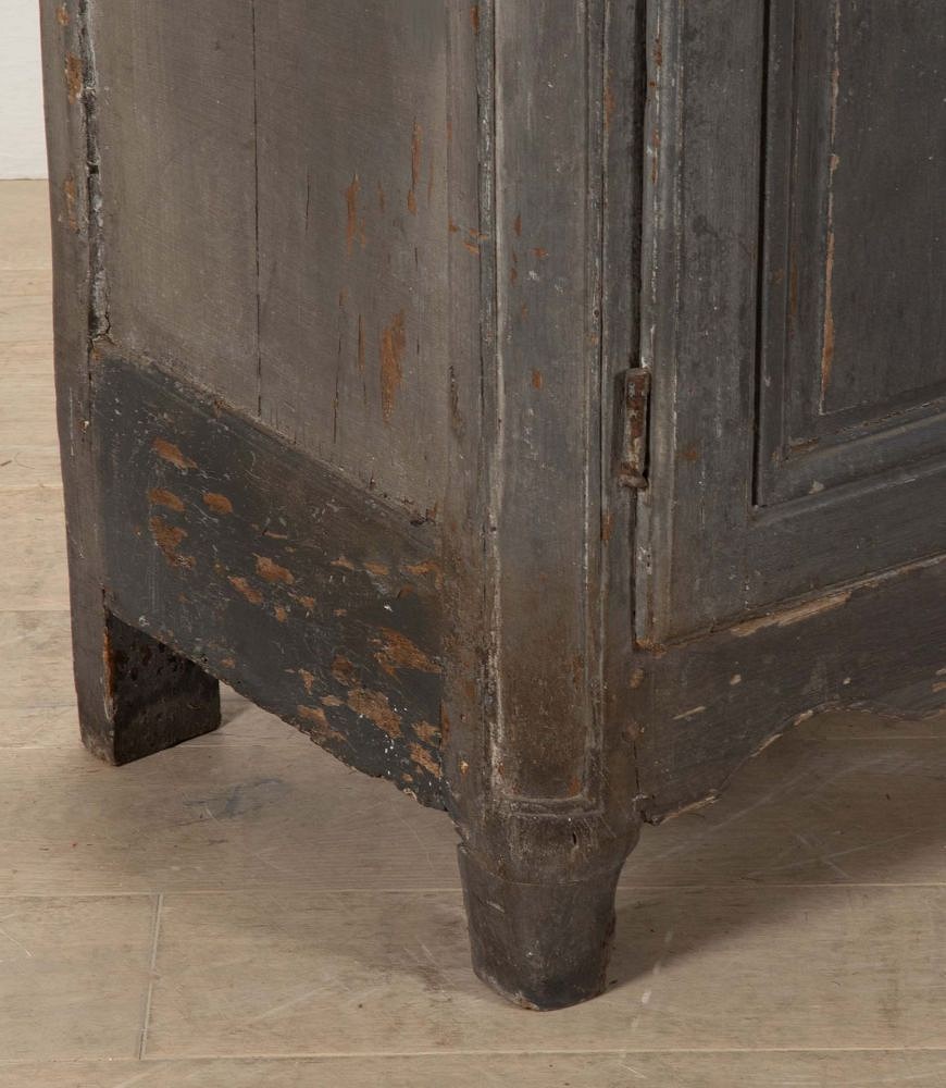 18th Century French Two Door Buffet in Original Grey Paint BU7241207