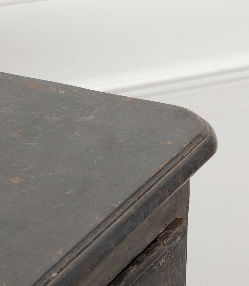 18th Century French Two Door Buffet in Original Grey Paint BU7241207