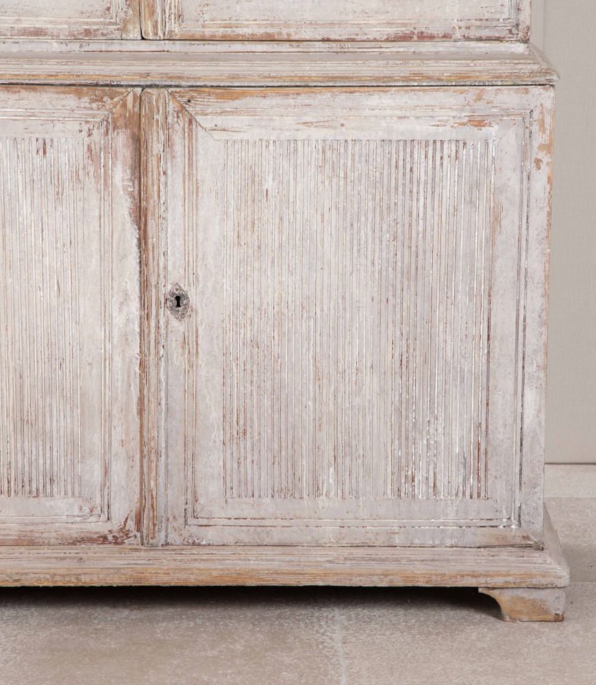 Late 18th Century Swedish Gustavian Cabinet with Reeded Front CA6043001