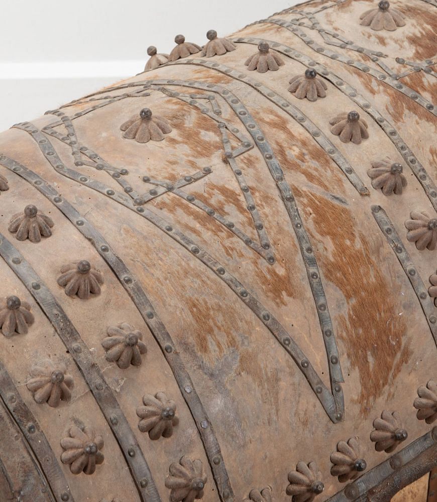18th Century Spanish Trunk CB0139079