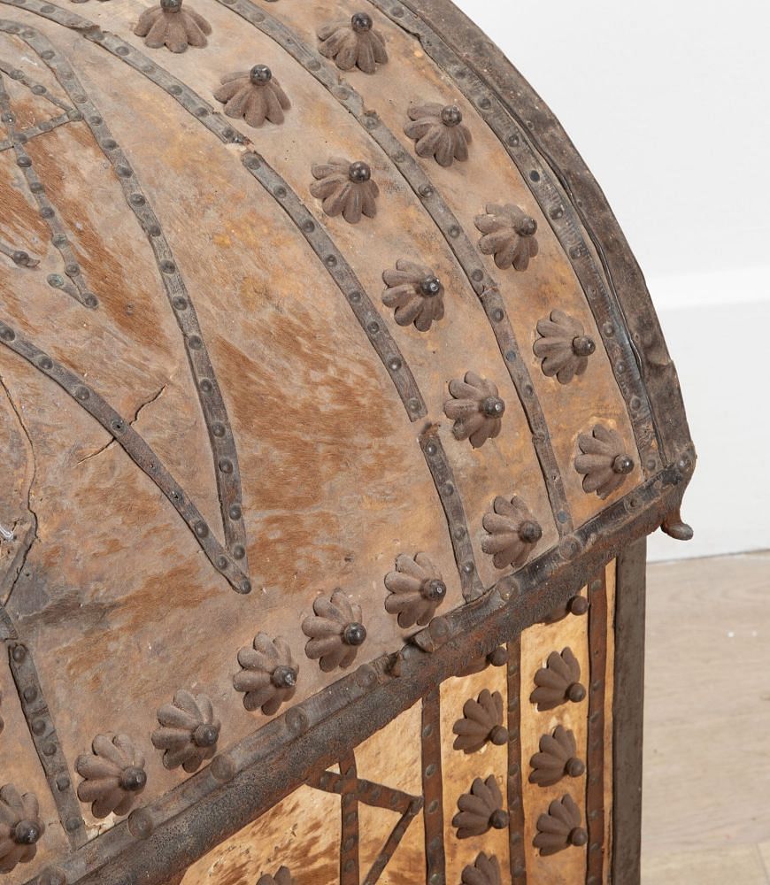 18th Century Spanish Trunk CB0139079
