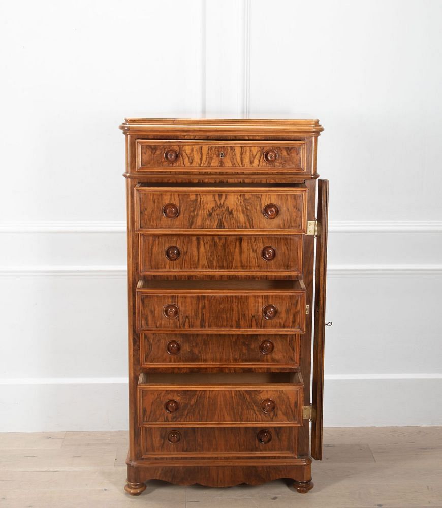 19th Century Wellington Chest CB5235411