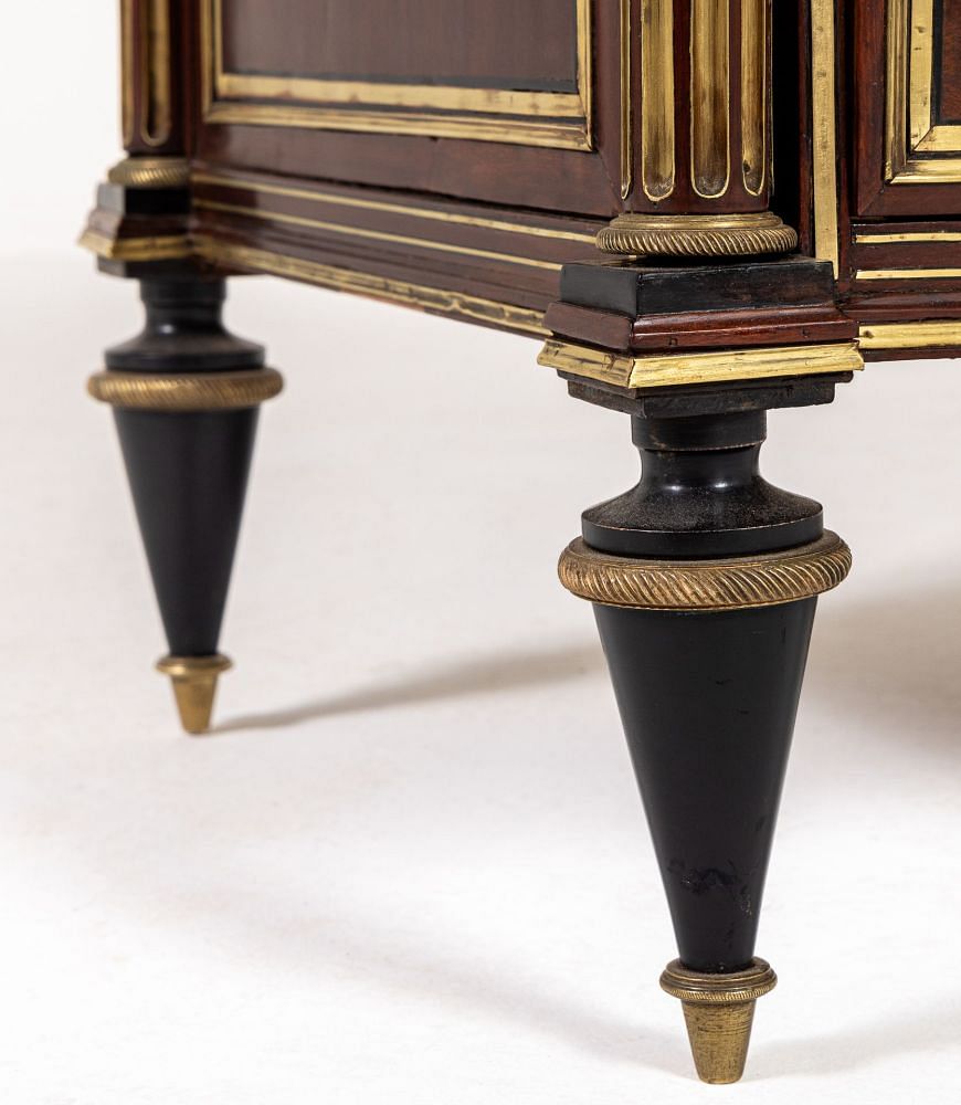 18th Century Louis XVI Period French Mahogany Commode CC0635578