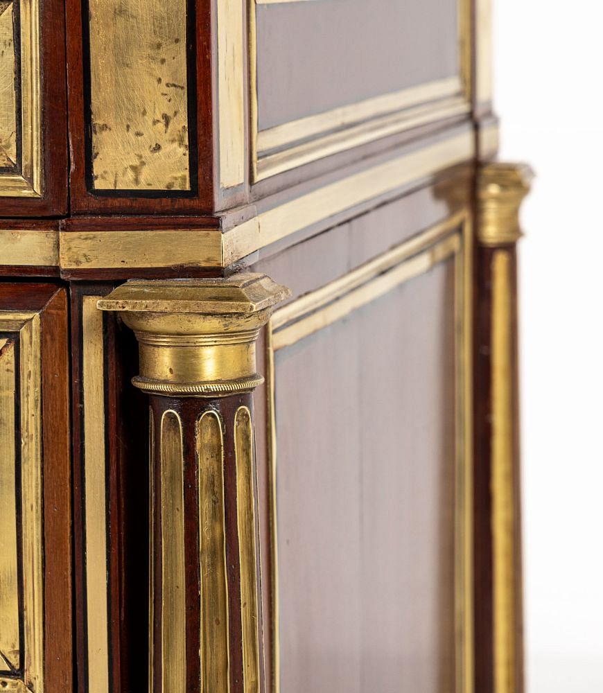 18th Century Louis XVI Period French Mahogany Commode CC0635578