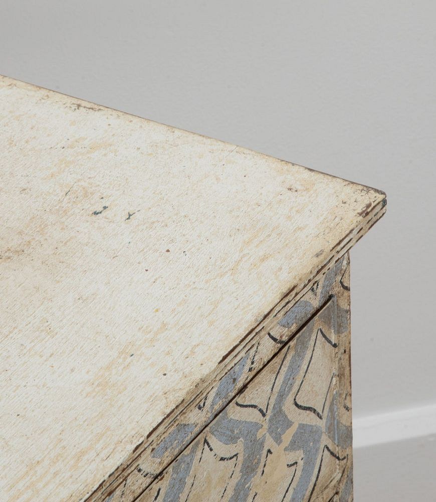 19th Century Regency Hand Painted Chest of Drawers CC2341521