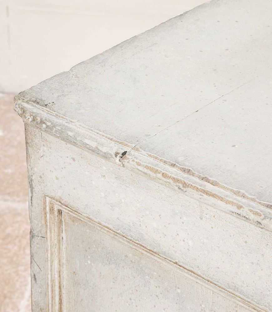 19th Century French Louis XV Style White Commode CC4441619