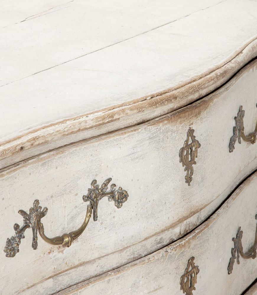 19th Century French Louis XV Style White Commode CC4441619