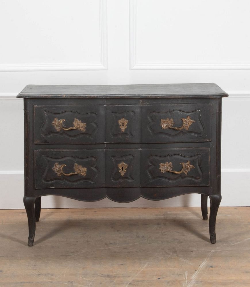 18th Century French Painted Oak Commode CC5641447