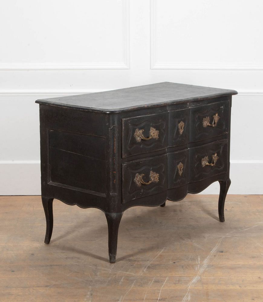 18th Century French Painted Oak Commode CC5641447