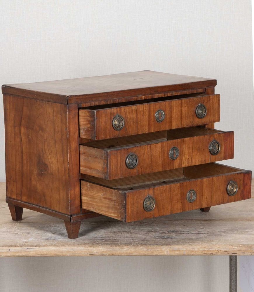Miniature Late 18th Century Swedish Chest of Drawers CC6336087